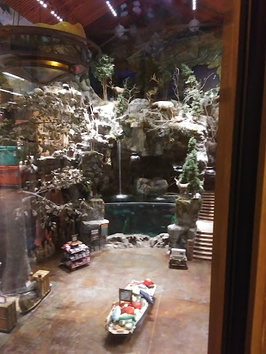 Sporting Goods Store «Bass Pro Shops», reviews and photos, 11550 Lakeridge Pkwy, Ashland, VA 23005, USA