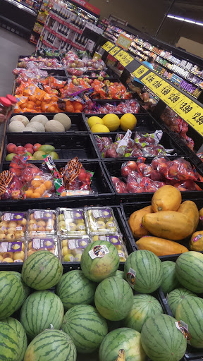 Grocery Store «Grocery Outlet Bargain Market», reviews and photos, 2801 Zinfandel Dr, Rancho Cordova, CA 95670, USA