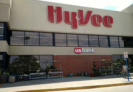 Supermarket «Hy-Vee», reviews and photos, 7117 N Prospect Ave, Gladstone, MO 64119, USA