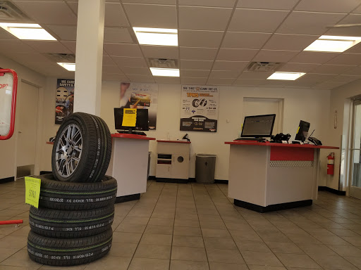 Tire Shop «Discount Tire Store», reviews and photos, 9131 Long Point Rd, Houston, TX 77055, USA