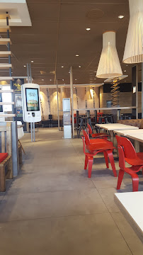 Atmosphère du Restauration rapide McDonald's à Luc-la-Primaube - n°16