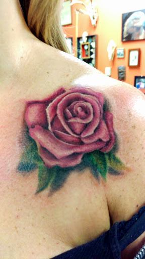 Tattoo Shop «Creative Instincts Tattoo Shelton», reviews and photos, 128 Center St, Shelton, CT 06484, USA