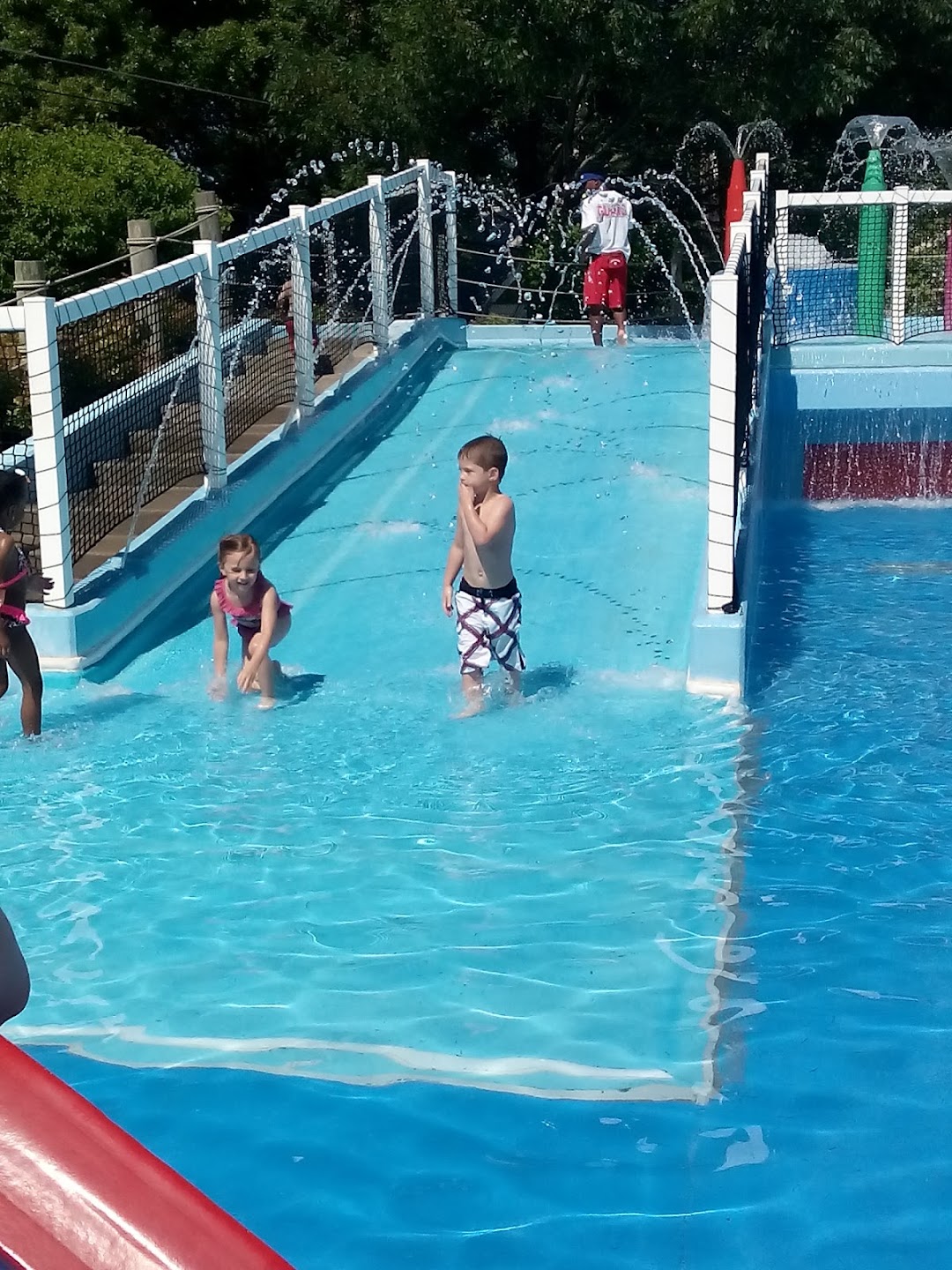 Super Splash USA in the city Raytown