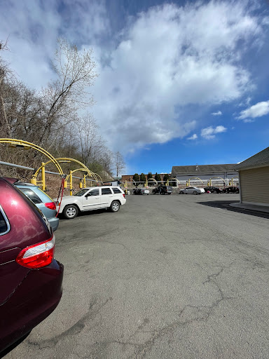 Car Wash «Personal Touch Waterbury Express Car Wash», reviews and photos, 1417 E Main St, Waterbury, CT 06705, USA