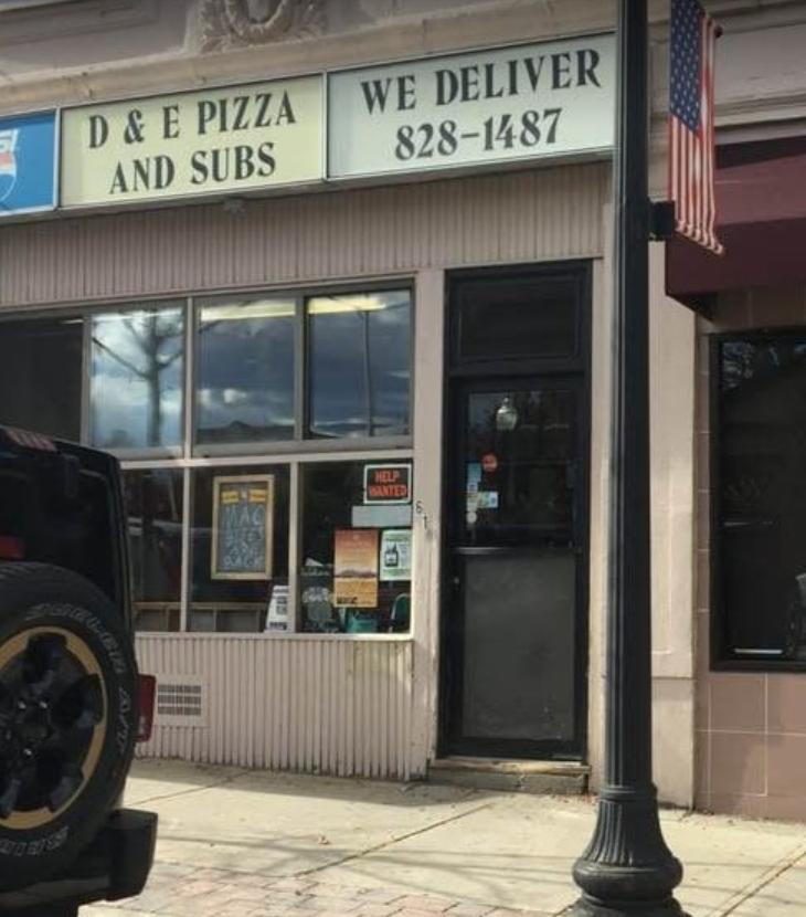 D & E Pizza & Subs 02021