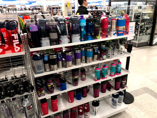 Clothing Store «Ross Dress for Less», reviews and photos, 19 Colma Blvd, Colma, CA 94014, USA