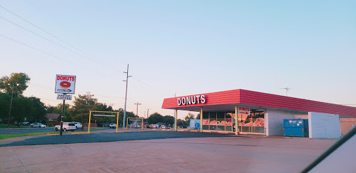 Donut Shop «Donut Plaza», reviews and photos, 1745 N Country Club Rd, Garland, TX 75040, USA