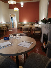 Atmosphère du Restaurant Le Petit Café à Carpentras - n°9
