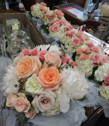 Florist «Barnes House Of Flowers», reviews and photos, 866 N Colony Rd, Wallingford, CT 06492, USA