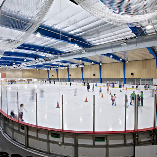 Reviews of Streatham Ice and Leisure Centre in London - Sports Complex