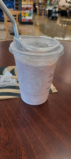 Grocery Store «Safeway», reviews and photos, 1688 Anderson Rd, McLean, VA 22102, USA