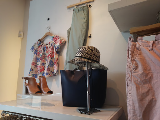 Clothing Store «Gap», reviews and photos, 3625 Dallas Hwy, Marietta, GA 30064, USA