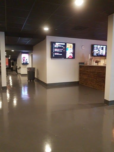 Movie Theater «Britton 8», reviews and photos, 3938 S Dale Mabry Hwy, Tampa, FL 33611, USA