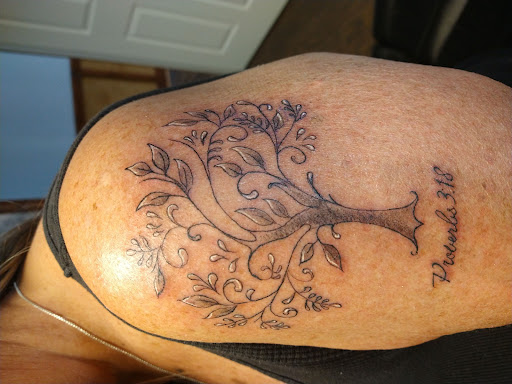 Explore heart tattoo ideas small, creative tattoo ideas in Lexington, available at Tempest Tattoo Studio