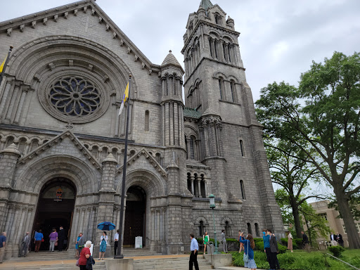 Places to celebrate a communion in Saint Louis