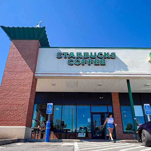 Coffee Shop «Starbucks», reviews and photos, 2100 Dixwell Ave, Hamden, CT 06514, USA