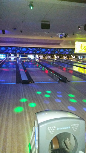 Bowling Alley «Crofton Bowling Centre», reviews and photos, 2115 Priest Bridge Dr, Crofton, MD 21114, USA