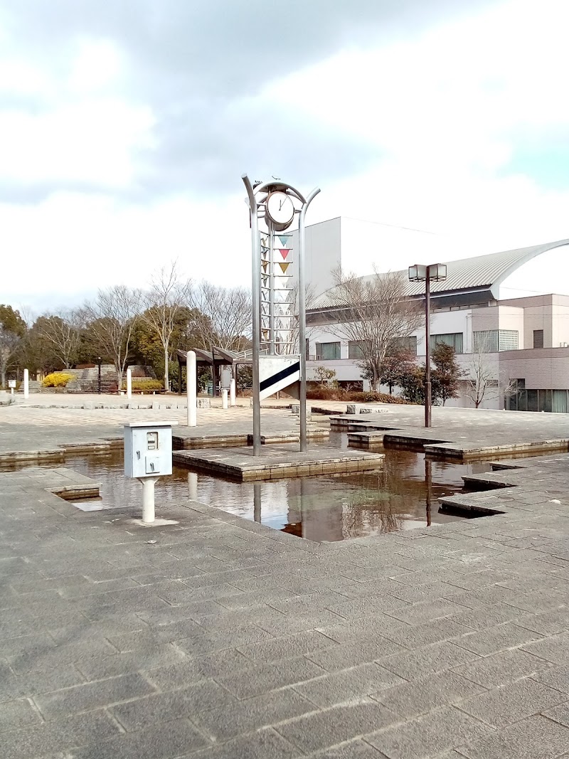 ふれあい 公園(猪名川 町総合公園) 公衆トイレ(入口横)