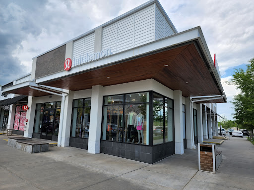 Sportswear Store «lululemon athletica», reviews and photos, 2050 Bond St #120, Charlottesville, VA 22901, USA