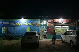 Buffet Betty image