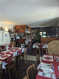 Atmosphère du Restaurant français Restaurant Les Chasseurs à Andon - n°14
