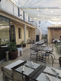 Atmosphère du Restaurant La Bartavelle à Vaison-la-Romaine - n°19