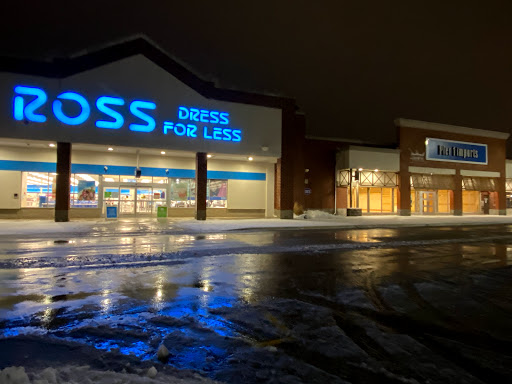 Clothing Store «Ross Dress for Less», reviews and photos, 701 N Milwaukee Ave, Vernon Hills, IL 60061, USA