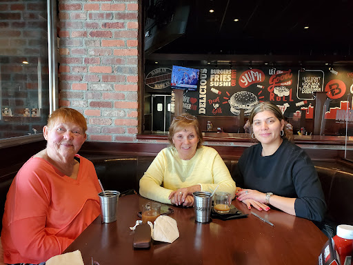 Shopping Mall «The Mall at Partridge Creek», reviews and photos, 17420 Hall Rd, Charter Twp of Clinton, MI 48038, USA