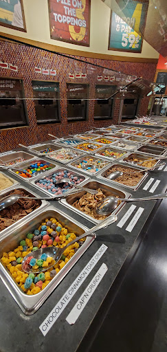 Frozen Yogurt Shop «The Pump House Frozen Yogurt Bar - Grand Rapids», reviews and photos, 2090 Celebration Dr NE #120, Grand Rapids, MI 49525, USA