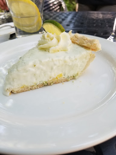 Brewpub «McMenamins Cornelius Pass Roadhouse», reviews and photos, 4045 NW Cornelius Pass Rd, Hillsboro, OR 97124, USA