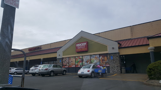 Grocery Store «Grocery Outlet Bargain Market», reviews and photos, 4157 NW U.S. 101 #101, Lincoln City, OR 97367, USA