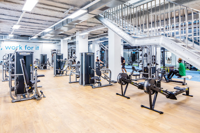 Rezensionen über NonStop Gym Flon in Lausanne - Fitnessstudio