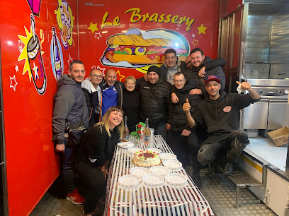 Le Brassery Truck Food Bari - 17H Di Fronte, Viale Luigi Einaudi, 70124 Bari BA, Italy