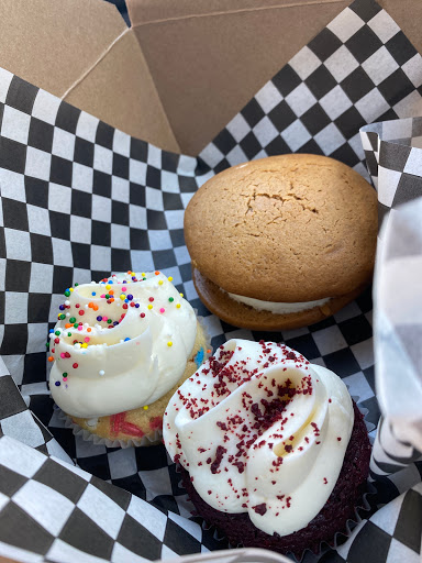 Dessert Shop «The Hungry Hero Dessert Co.», reviews and photos, 22567 SW Washington St, Sherwood, OR 97140, USA