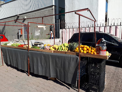 Frutas y verduras Fam. Pérez Martinez