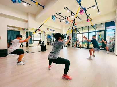 OOHYEAH運動空間-高雄左營健身房.肌力訓練健身課程|Zumba.TRX小班團課|有氧運動.空中瑜珈