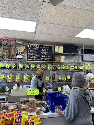 Kosher Grocery Store «Tavlin Market», reviews and photos, 2828 Merrick Rd, Bellmore, NY 11710, USA