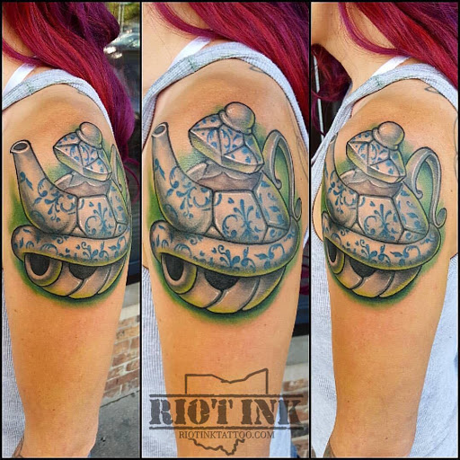 Tattoo Shop «Riot Ink Custom Tattoos», reviews and photos, 8761 Smoky Row Rd, Powell, OH 43065, USA