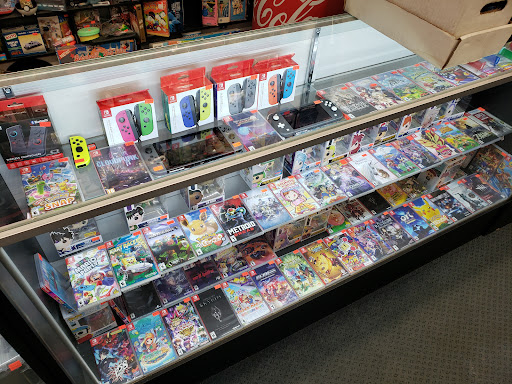 Collectibles Store «Makes Cents Variety Store», reviews and photos, 5027 W Howard Ave, Milwaukee, WI 53220, USA