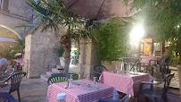 Atmosphère du Restaurant Le Dali's à Villefranche-de-Rouergue - n°3