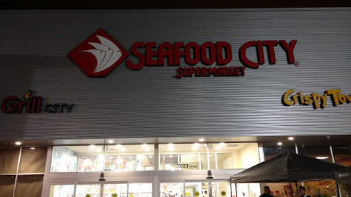 Supermarket «Seafood City Supermarket», reviews and photos, 5033 N Elston Ave, Chicago, IL 60630, USA