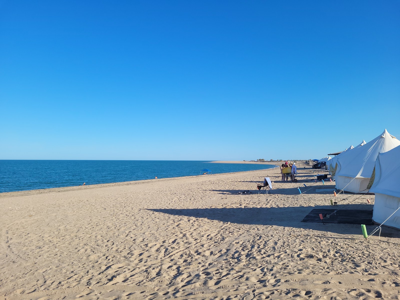 Foto di El Sanctuario Baja con una superficie del sabbia beige
