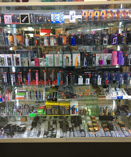 Tobacco Shop «Downtown Tobacco», reviews and photos, 429 Division St S, Northfield, MN 55057, USA