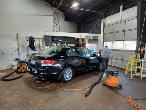 Car Wash «Wise Wash - Hand Car Wash and Detail Center», reviews and photos, 1811 W Wise Rd, Schaumburg, IL 60193, USA