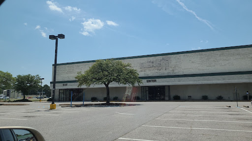Thrift Store «Best Thrift», reviews and photos, 415 N Military Hwy, Norfolk, VA 23502, USA