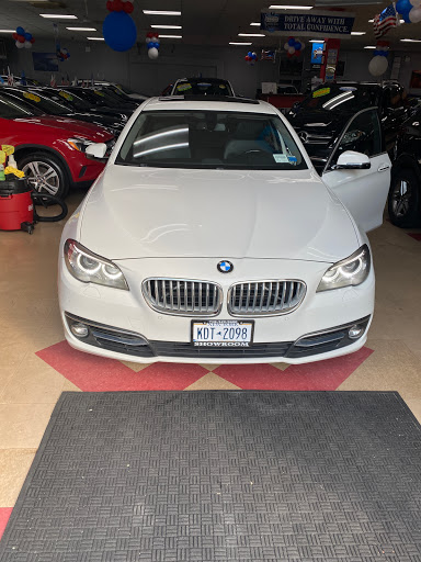 Used Car Dealer «Showroom Auto», reviews and photos, 42-08 35th Ave, Long Island City, NY 11101, USA