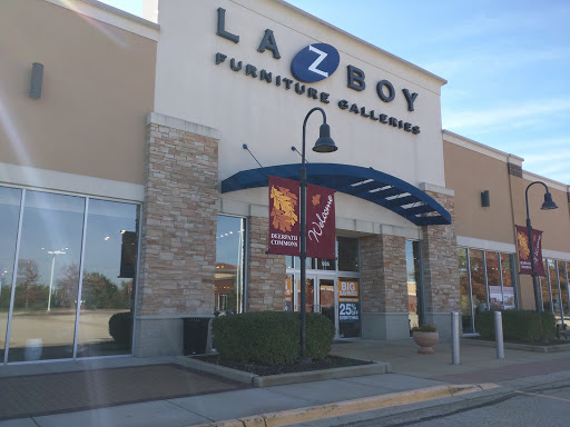 La-Z-Boy Furniture Galleries, 935 S Rand Rd, Lake Zurich, IL 60047, USA, 