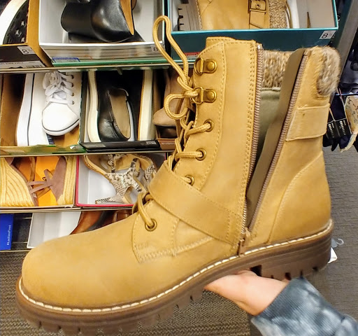 Shoe Store «DSW Designer Shoe Warehouse», reviews and photos, 2316 Monument Blvd, Pleasant Hill, CA 94523, USA