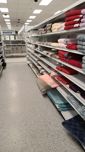 Clothing Store «Ross Dress for Less», reviews and photos, 18520 33rd Ave W, Lynnwood, WA 98037, USA