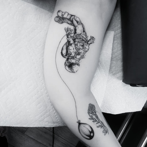 Explore wife name tattoo ideas, creative tattoo ideas in Lees Summit, available at Light Sleeper